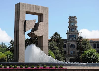 Plaza América